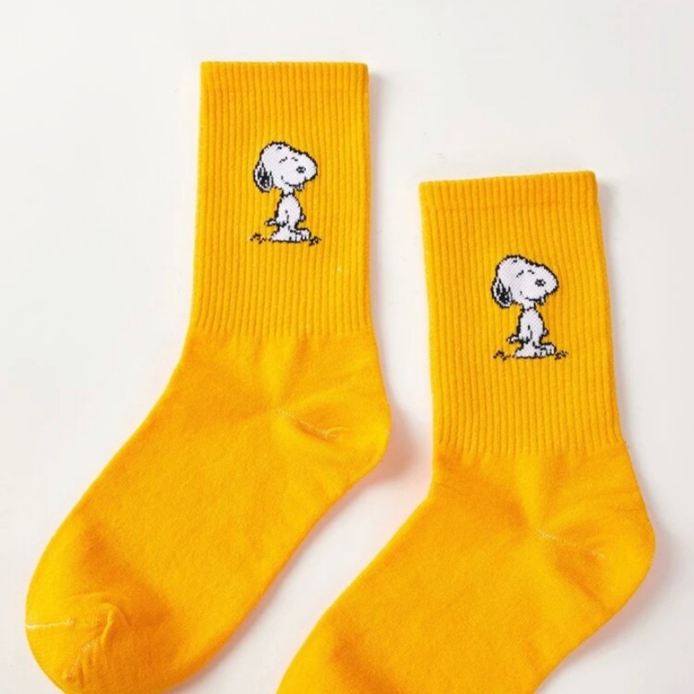 Peanuts cartoon🧦💛 - Picture 3 of 4